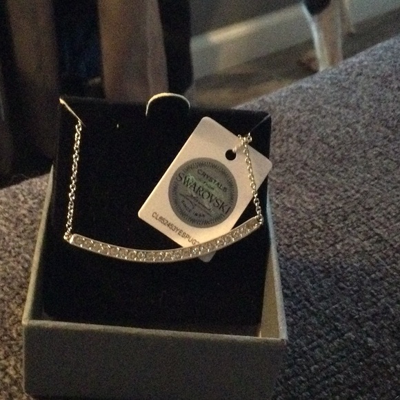Nic & Syd Jewelry - NIC & SYD SWAROVSKI Crystal Necklace. Adjustable Chain.
